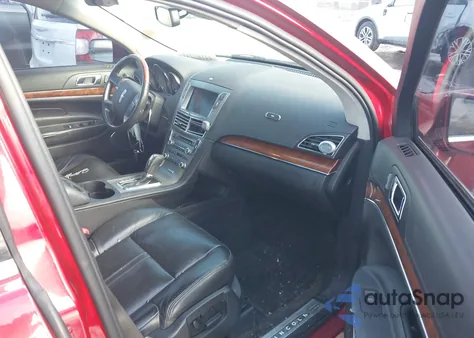 2010 Lincoln Mkt Ecoboost z USA, uszkodzony, nr VIN 2LMHJ5AT8ABJ27956